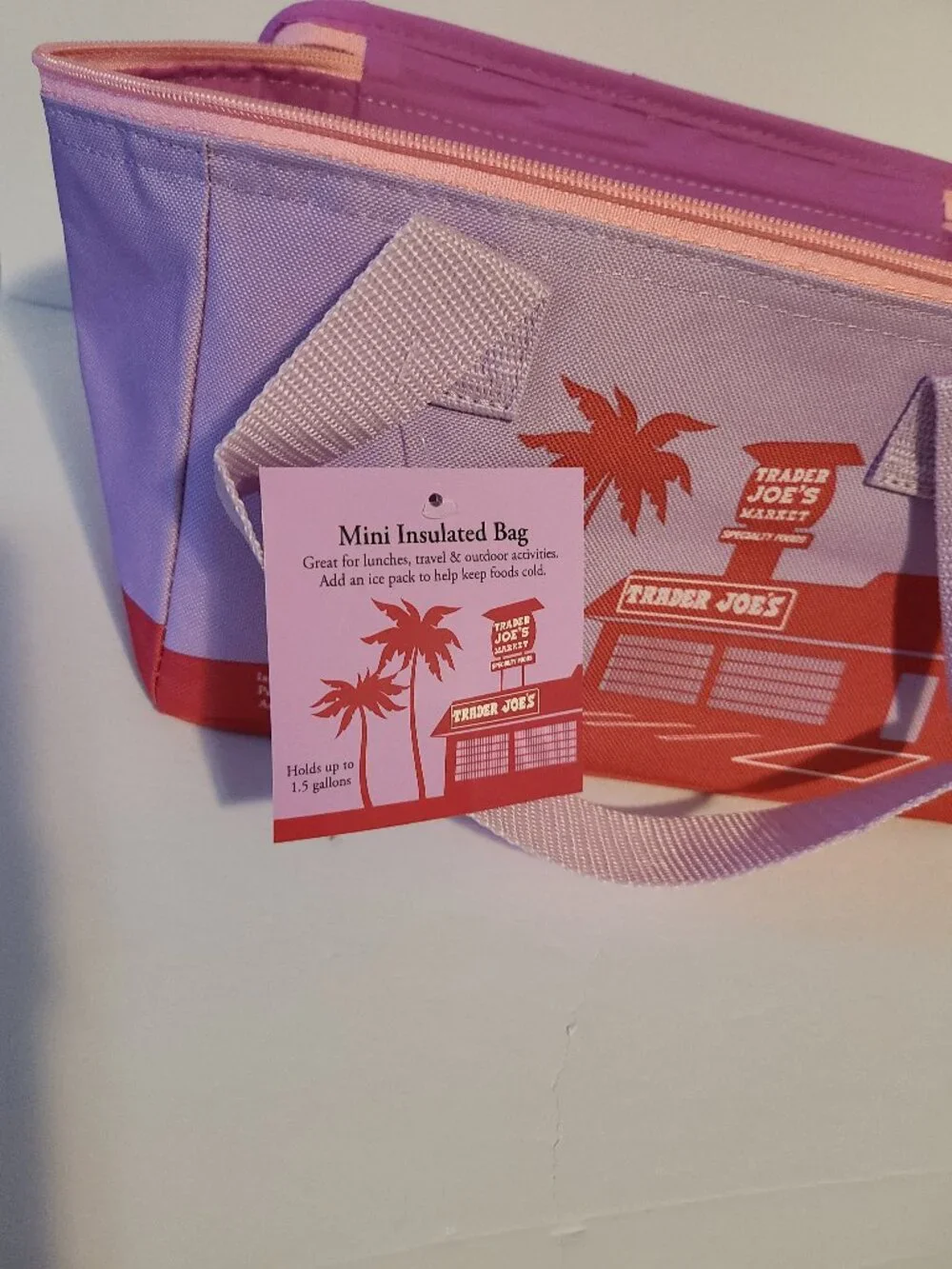 TRADER JOE'S SUMMER COLLECTION MINI INSULATED TOTE-FLORAL VIOLET/PINK ZIPPER - Picture 7 of 8